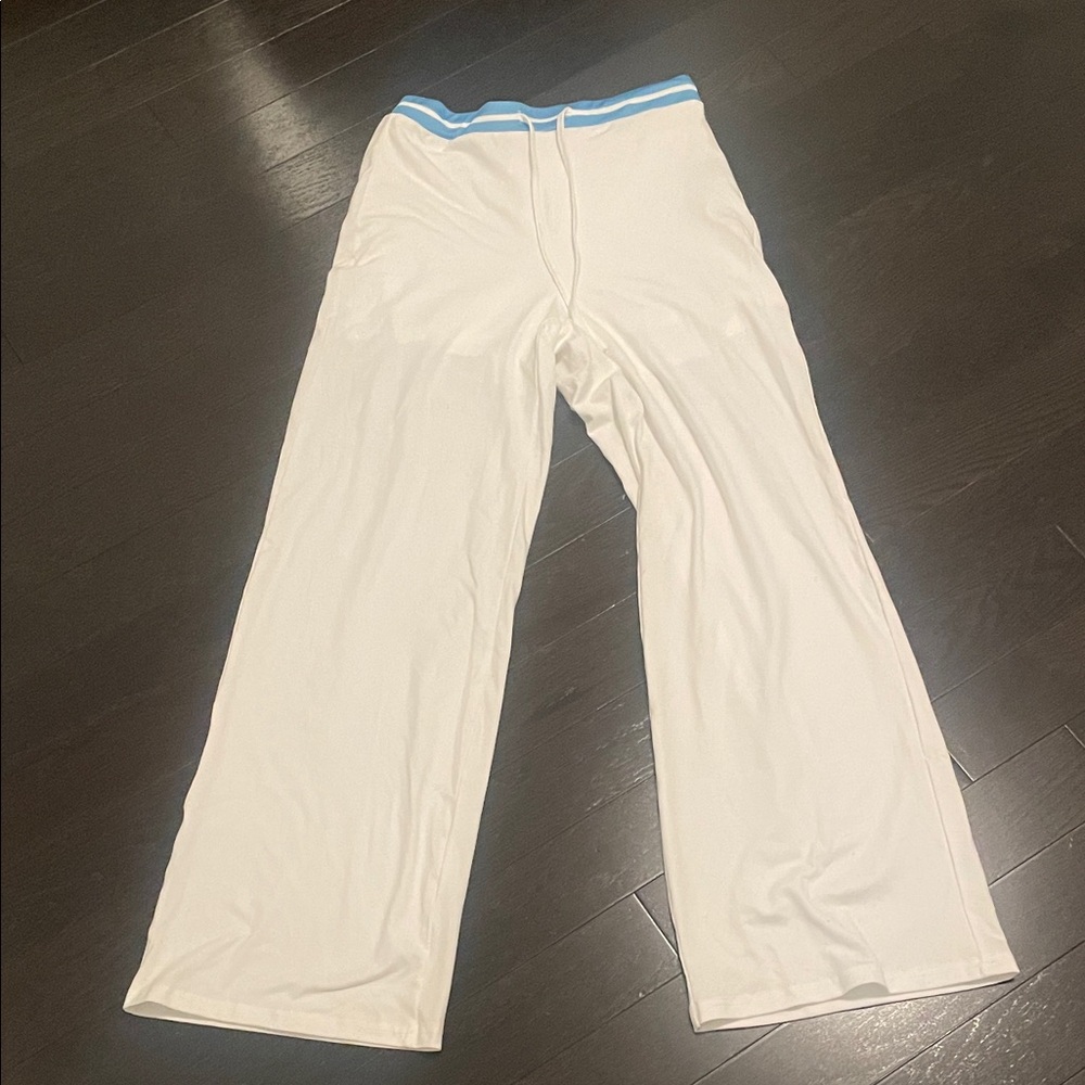 NEW- never word, SHEIN White Sweatpants with Blue Trim